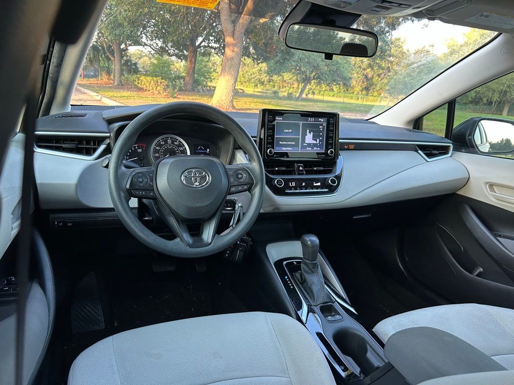 2022 Toyota Corolla LE 12