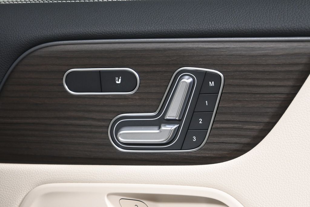 Thumbnail: 2026 Mercedes-Benz GLA - 23