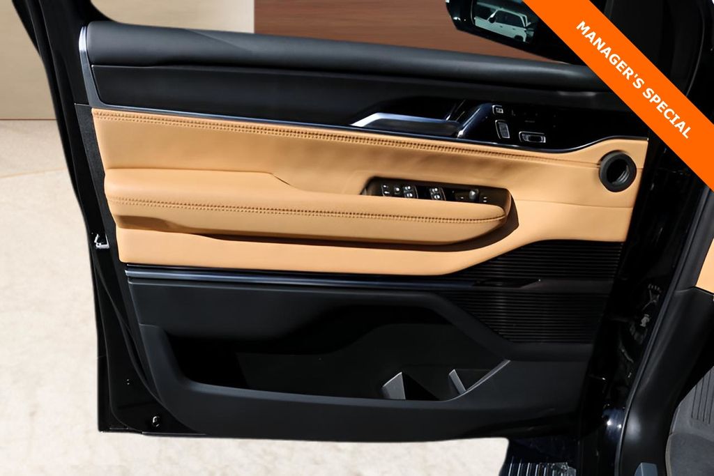 New Car 2025 Jeep Grand Wagoneer  Series Iii For Sale Under $100,000 In Austin, Texas