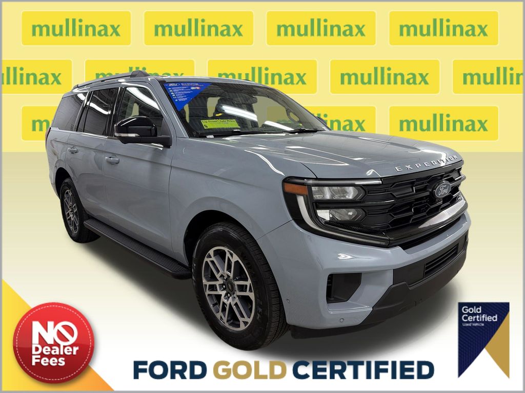 2025 Ford Expedition Active