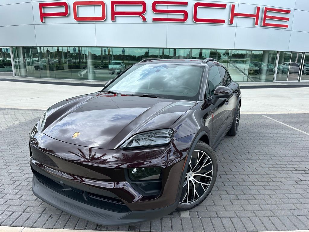 Thumbnail: 2025 Porsche Macan - 1