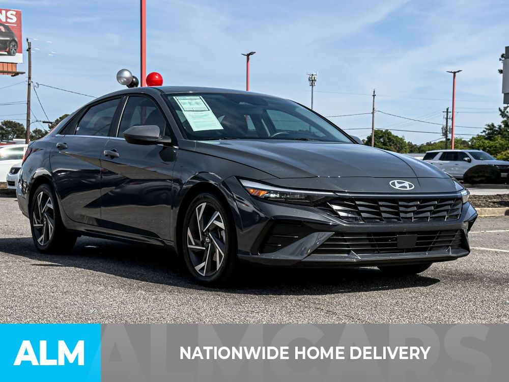 Certified Used 2024 Gray Hyundai SEL image 4
