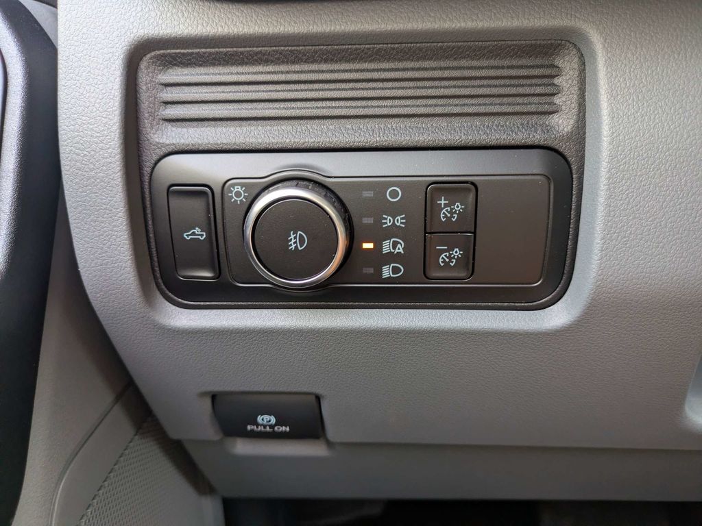 2027 Ford F-250 Super Duty XL