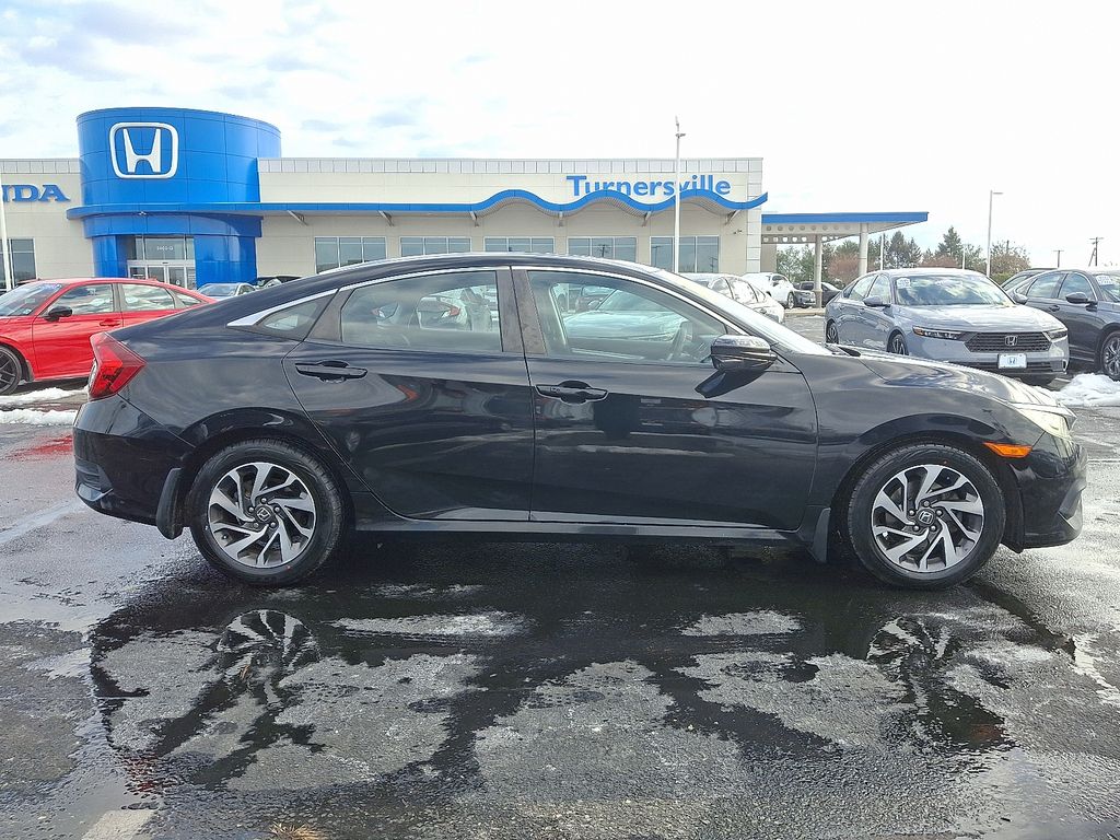 Thumbnail: 2016 Honda Civic - 7