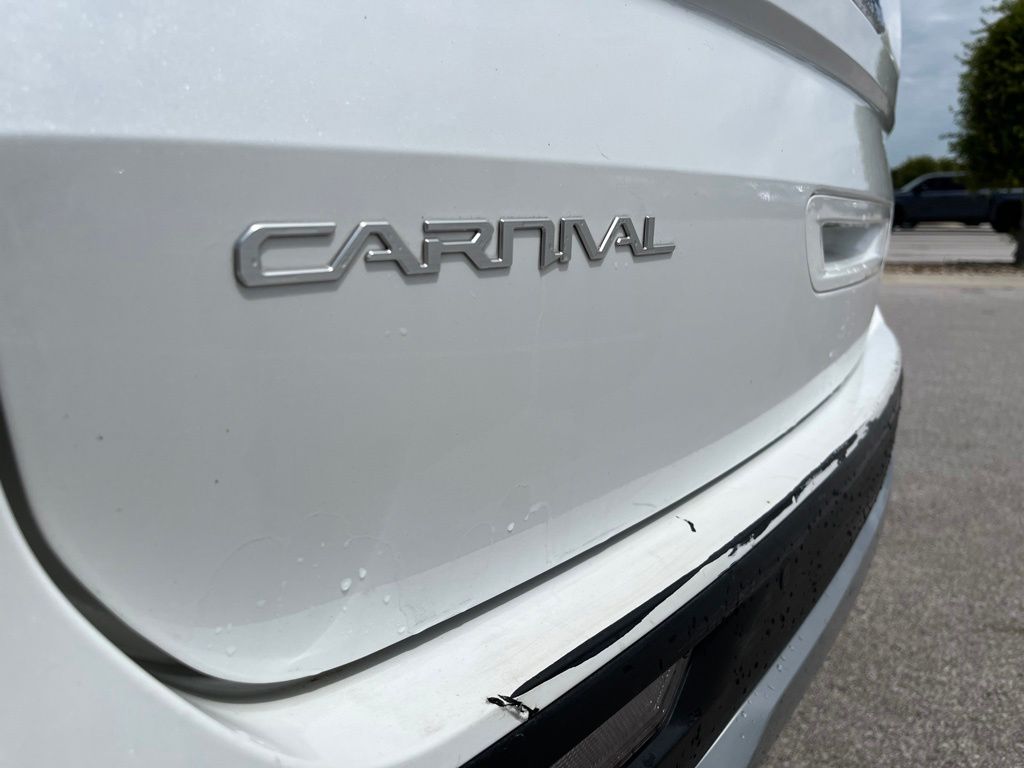 Thumbnail: 2024 Kia Carnival - 8