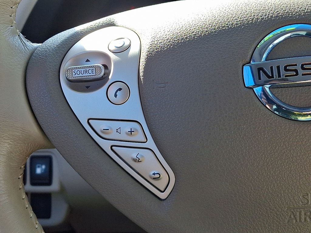 Thumbnail: 2015 Nissan Leaf - 21