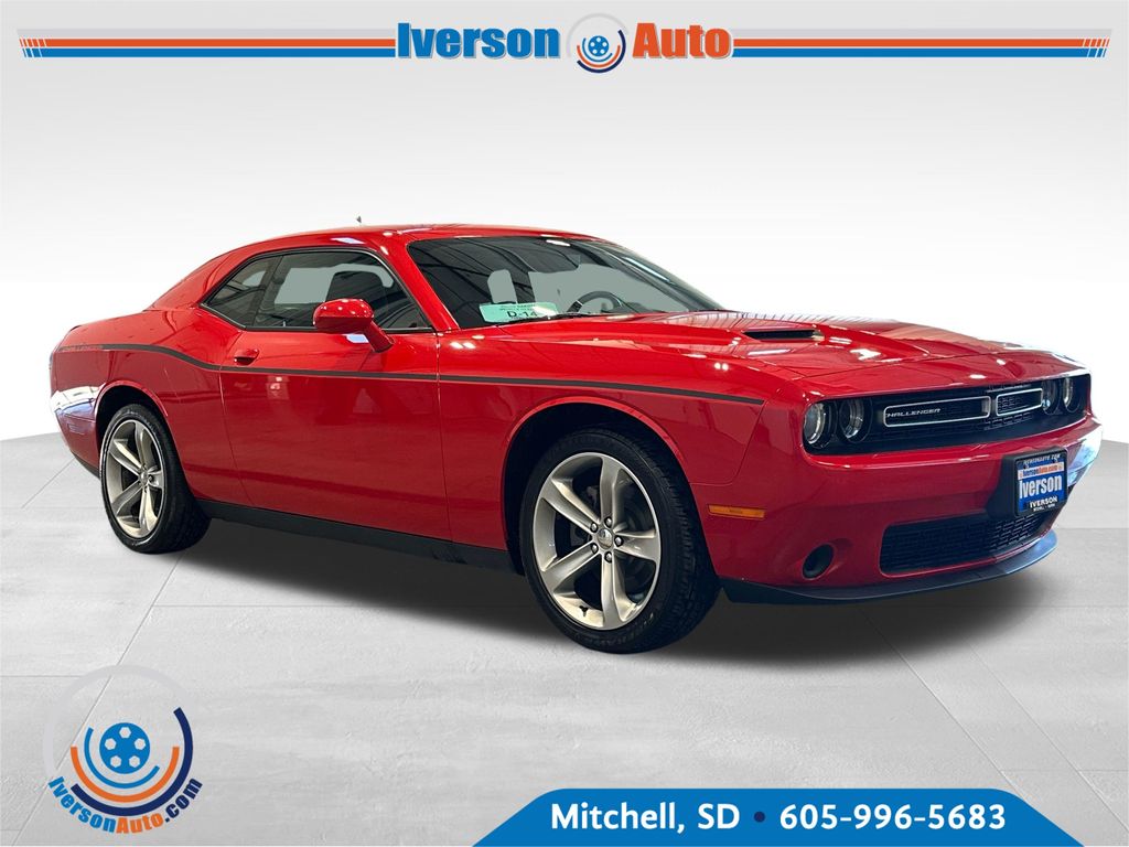 Torred Clearcoat 2015 Dodge Challenger Coupe Rear-Wheel Drive 8-Speed Automatic