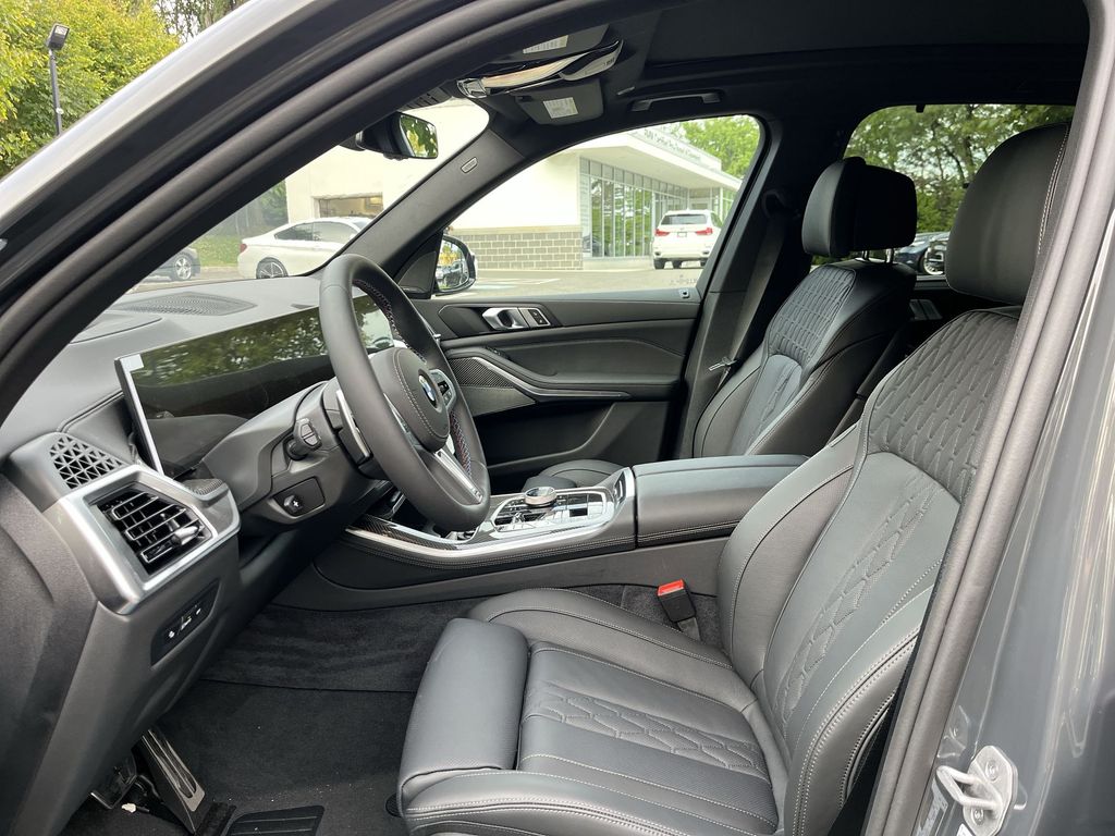 Thumbnail: 2026 BMW X5 - 11