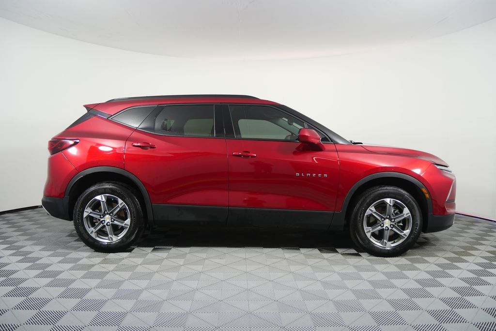 Thumbnail: 2023 Chevrolet Blazer - 2