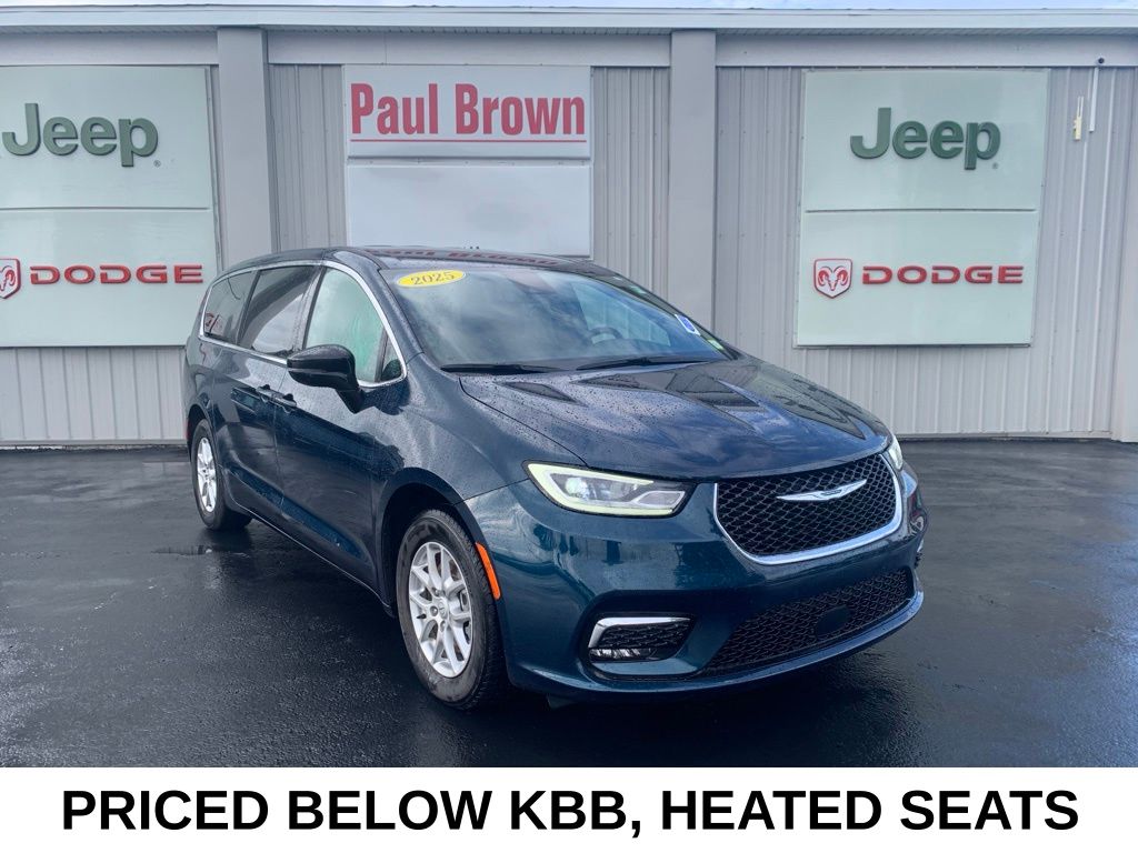 Fathom Blue Pearlcoat 2025 Chrysler Pacifica Minivan Front-Wheel Drive 9-Speed Automatic