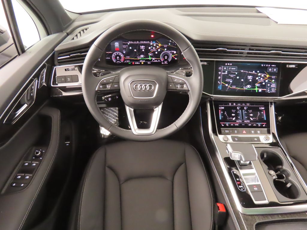 2025 Audi Q7  11