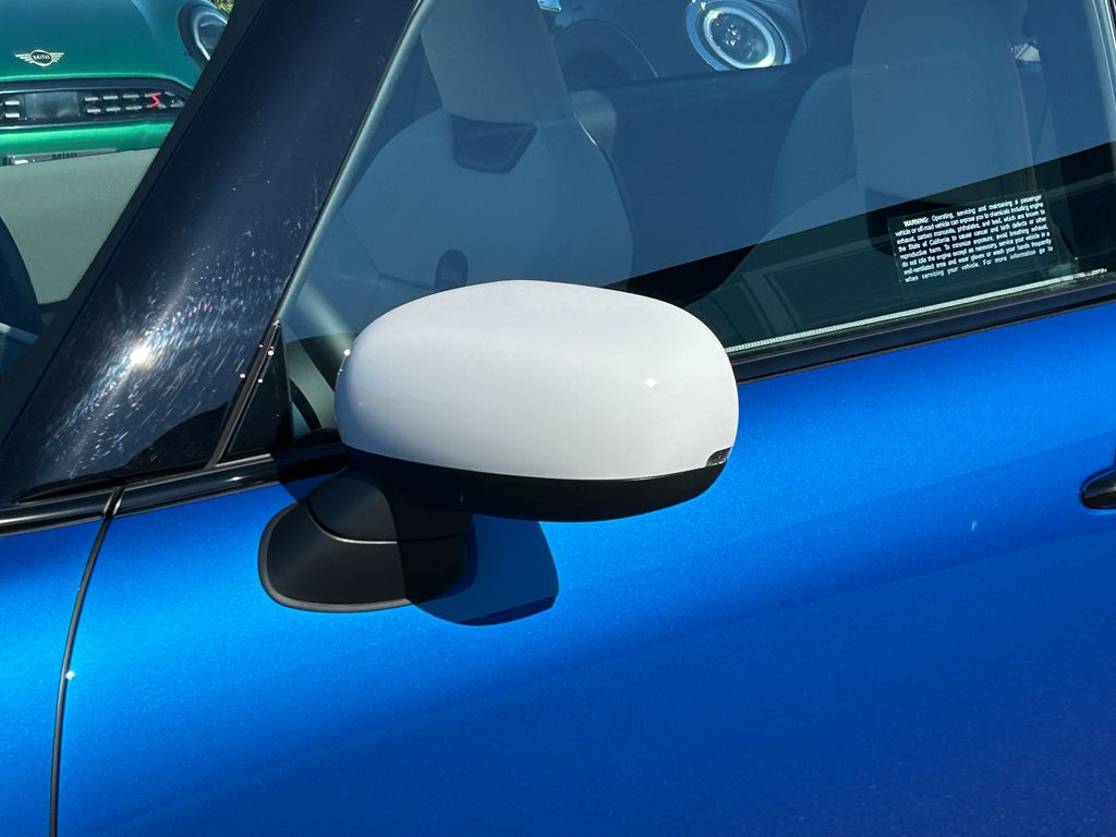 Thumbnail: 2025 MINI Cooper - 10