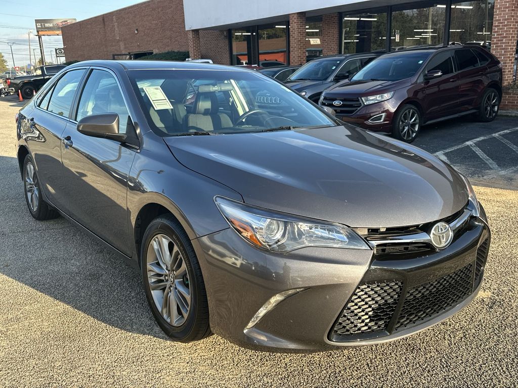 2017 Toyota Camry SE