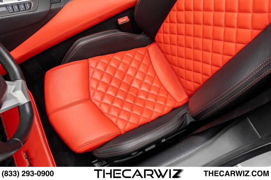 2017 Lamborghini Aventador Base - Photo 47