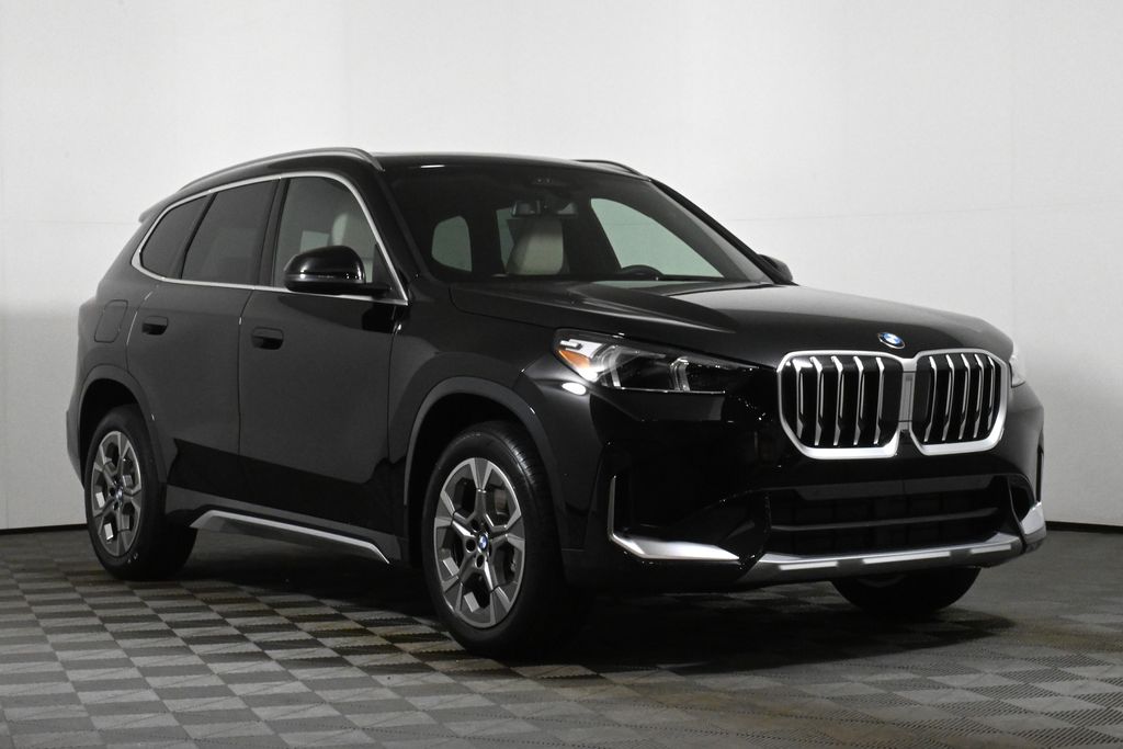 2025 BMW X1 xDrive28i 9