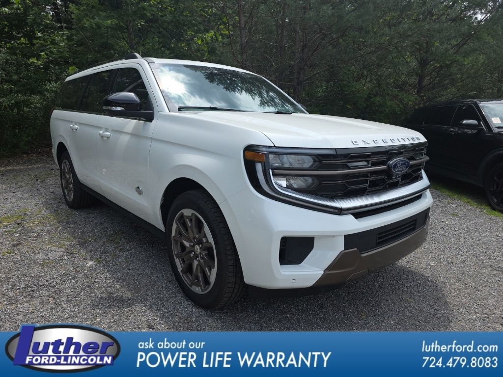 White Metallic 2026 Ford Expedition SUV / Crossover Four-Wheel Drive Automatic