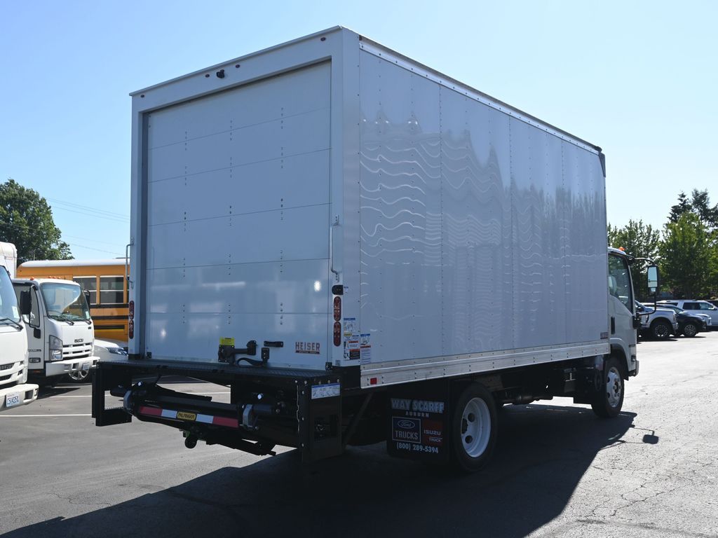 2024 Isuzu NPR HD 