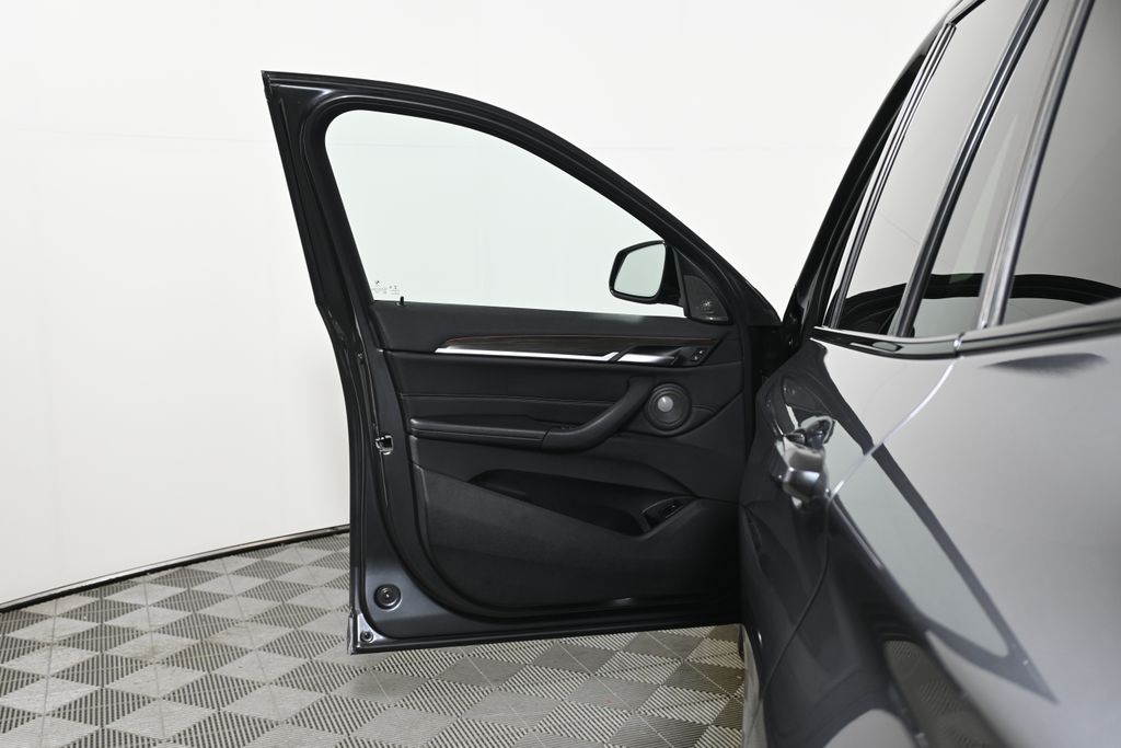 Thumbnail: 2021 BMW X1 - 28