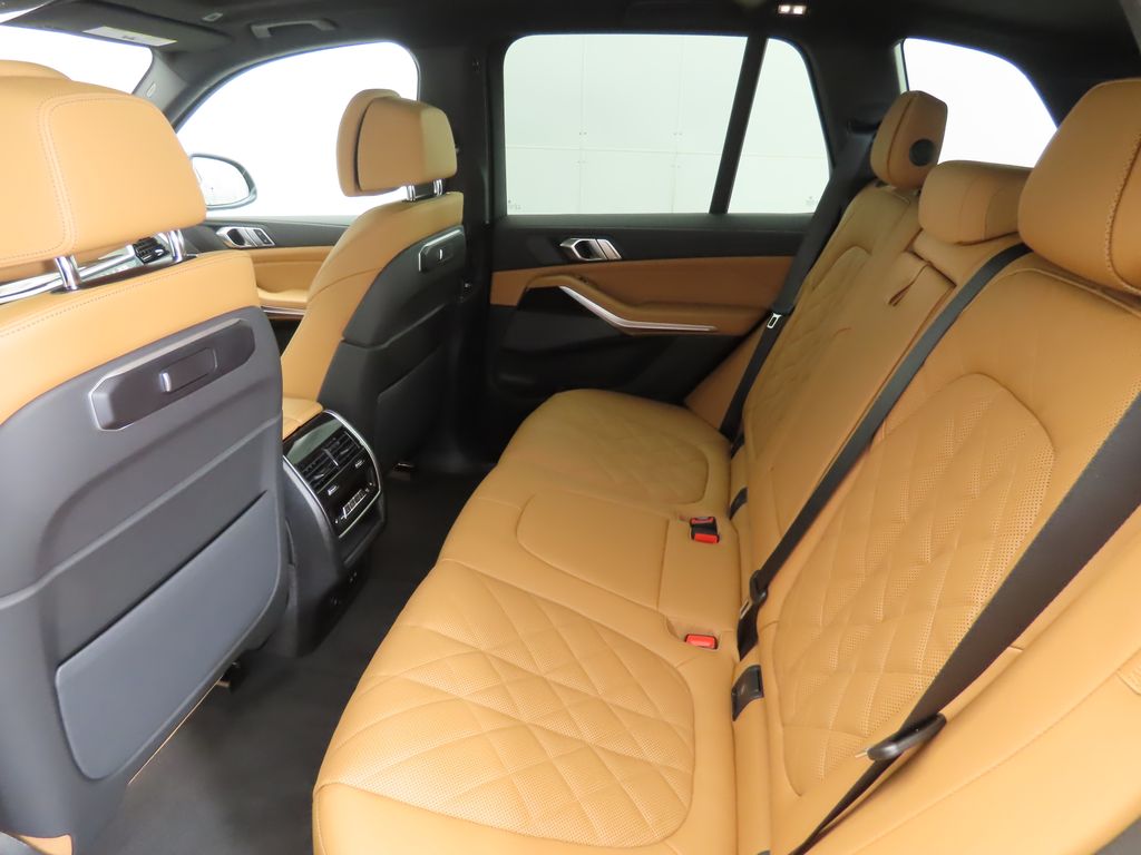 Thumbnail: 2026 BMW X5 - 22