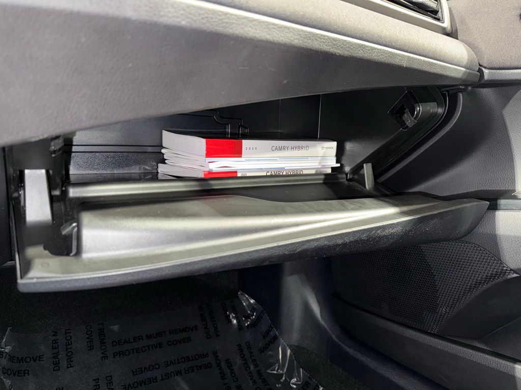 Thumbnail: 2025 Toyota Camry - 27