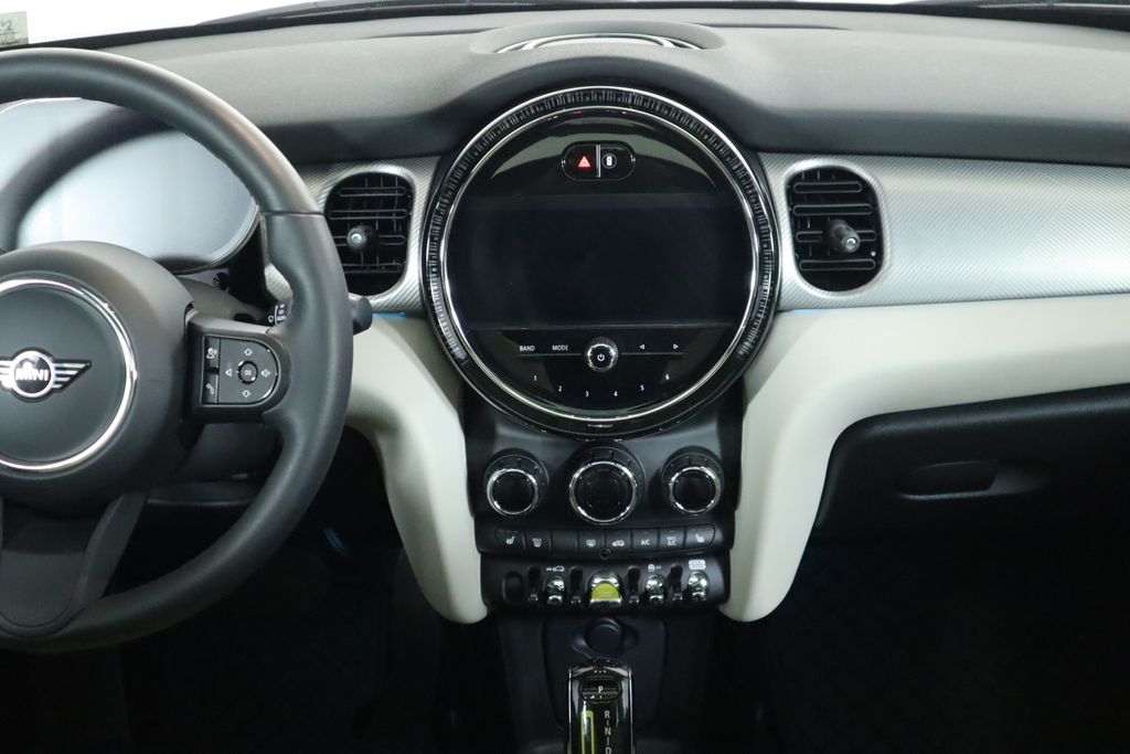 2024 MINI Cooper SE 14
