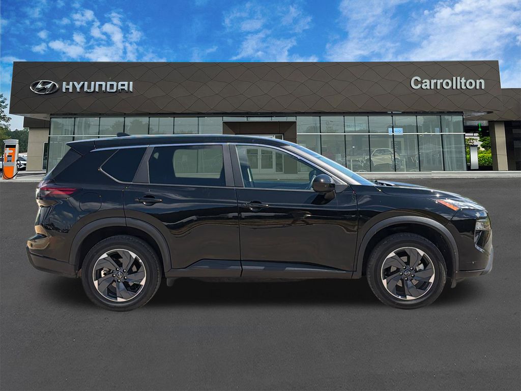 Used 2025 Black Nissan SV image 4