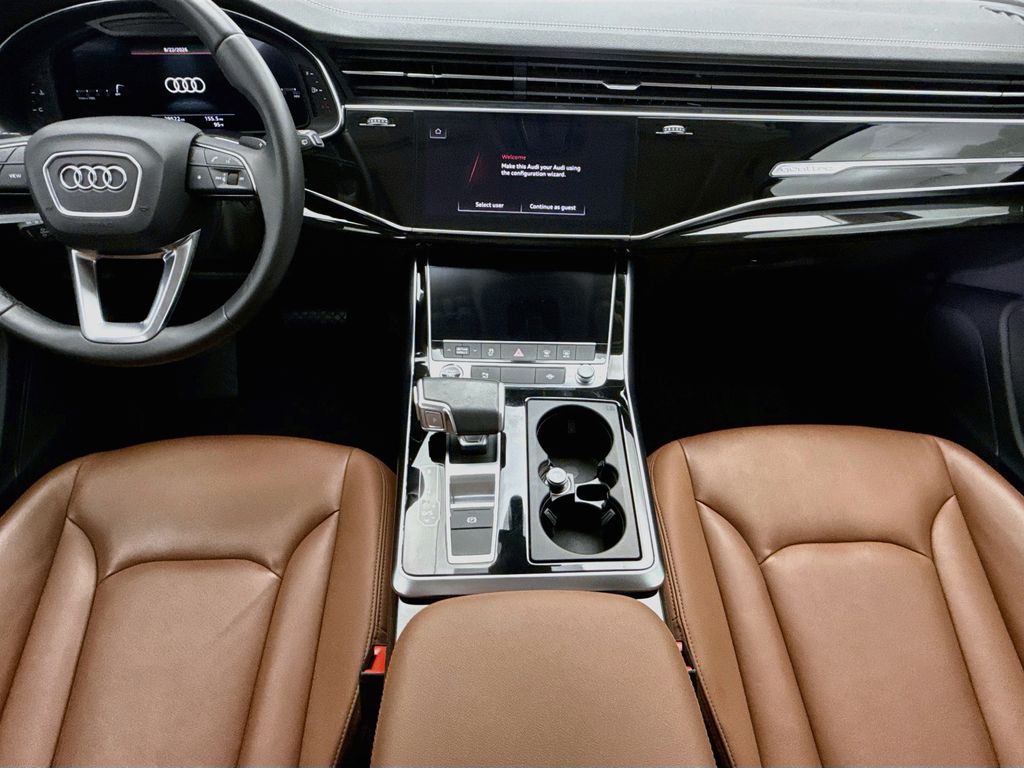 Thumbnail: 2023 Audi Q7 - 13