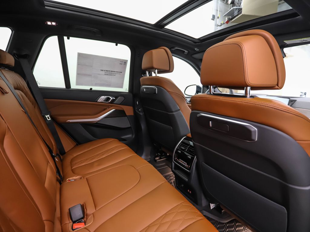 Thumbnail: 2026 BMW X5 - 26