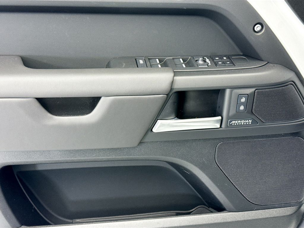 Thumbnail: 2026 Land Rover Defender - 22