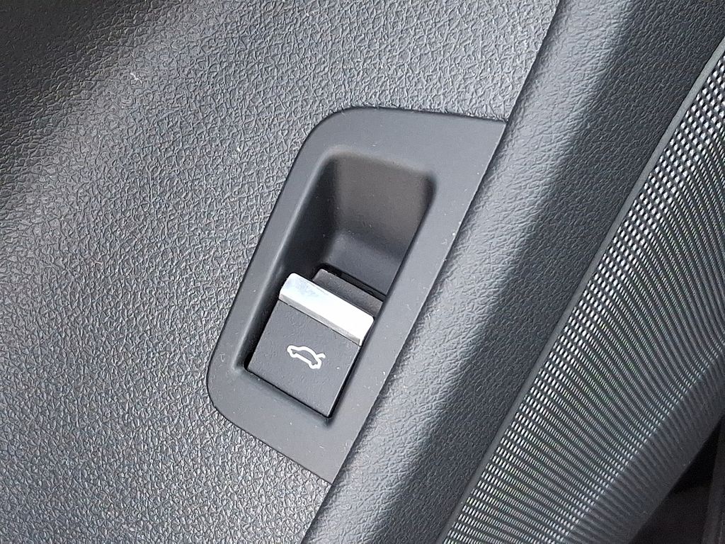 Thumbnail: 2025 Audi Q7 - 27