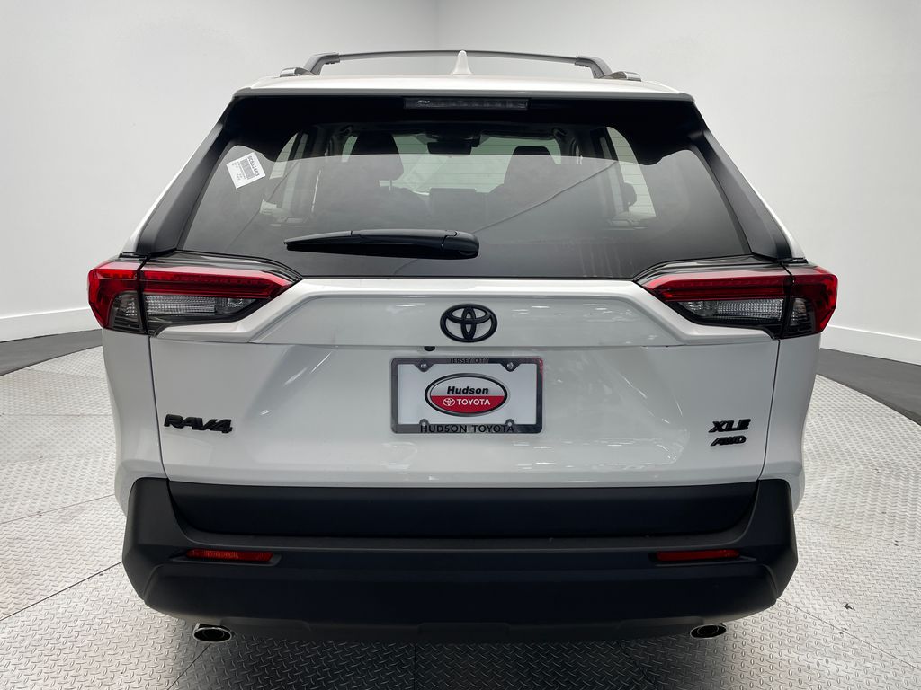 Thumbnail: 2025 Toyota RAV4 - 6