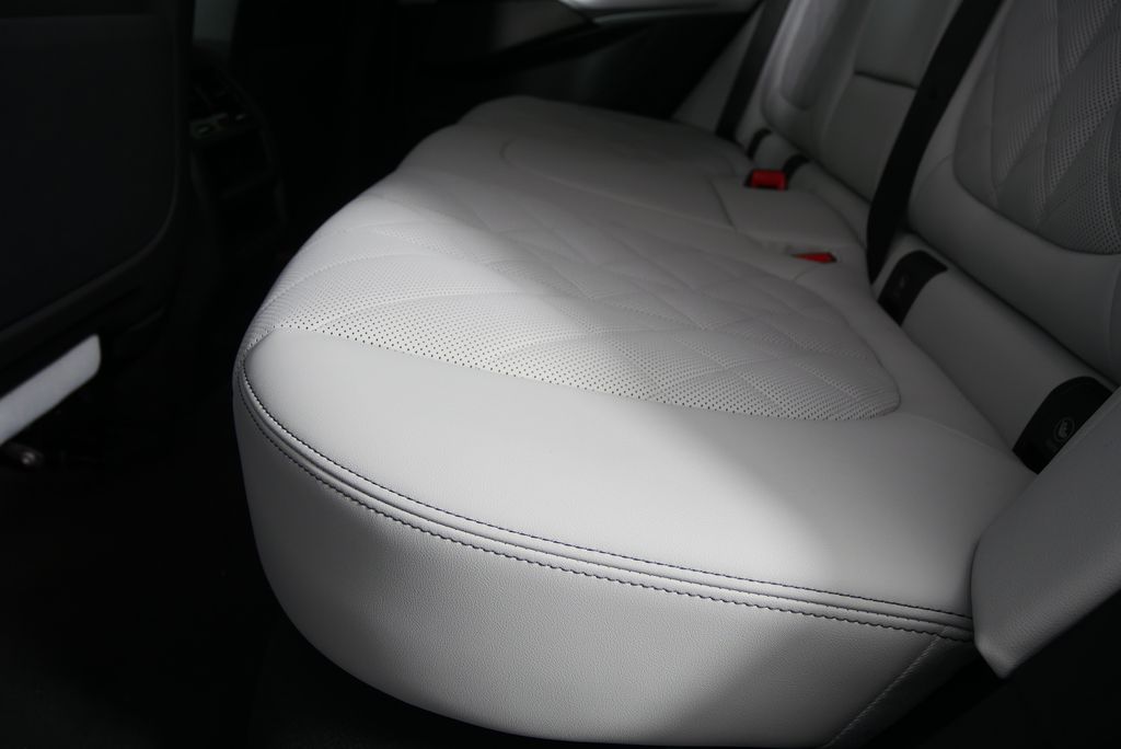 2026 BMW X5 sDrive40i 14