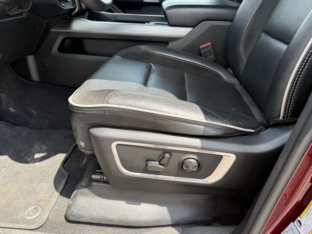 2025 Ram 1500 Laramie - 9