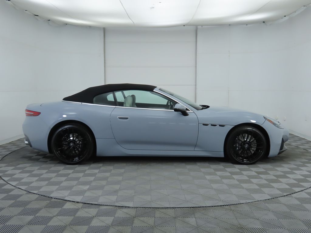 Thumbnail: 2025 Maserati GranCabrio - 12