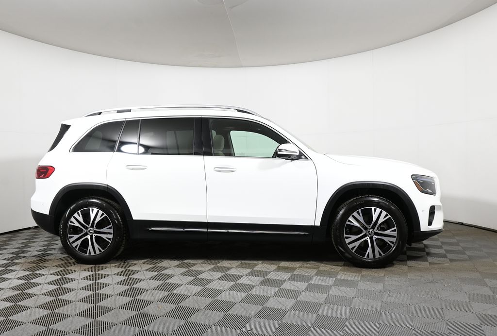 Thumbnail: 2024 Mercedes-Benz GLB - 8