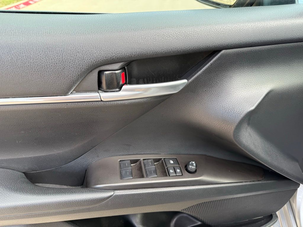 Thumbnail: 2024 Toyota Camry - 10