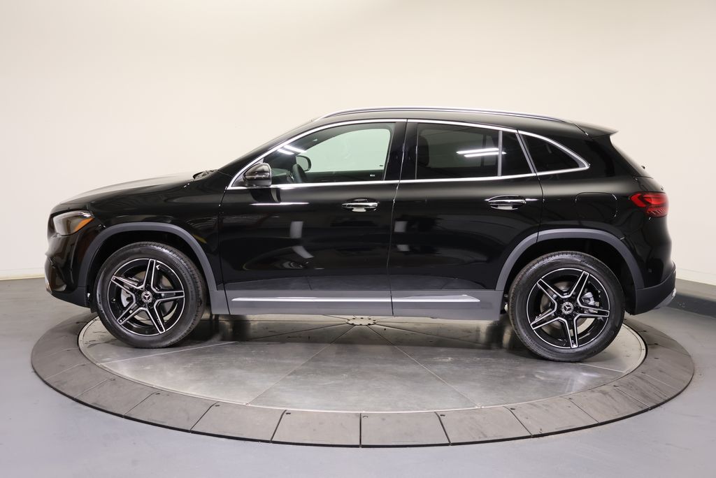 Thumbnail: 2026 Mercedes-Benz GLA - 4