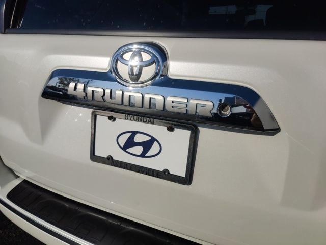 2013 Toyota 4Runner SR5 12