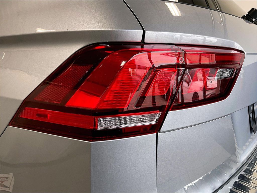 2023 Volkswagen Tiguan — photo 34
