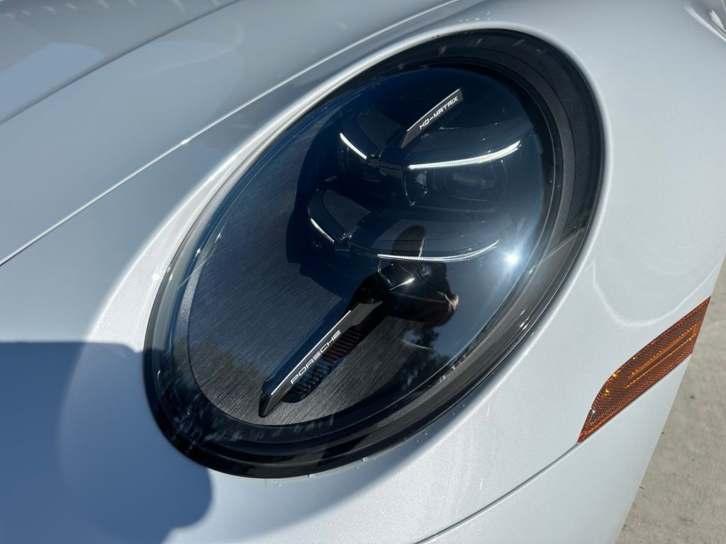 Thumbnail: 2025 Porsche 911 - 13