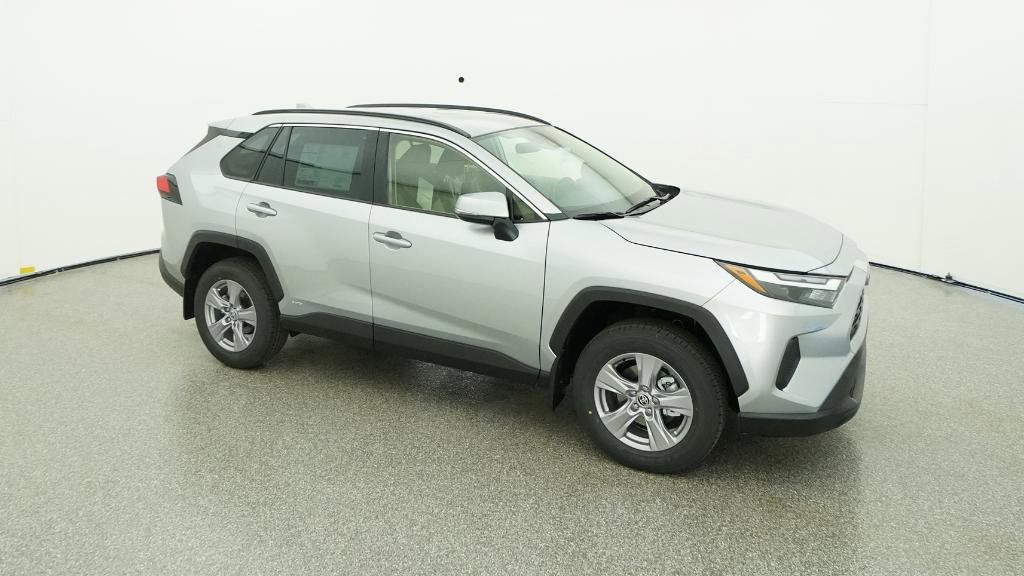 Thumbnail: 2025 Toyota RAV4 - 29