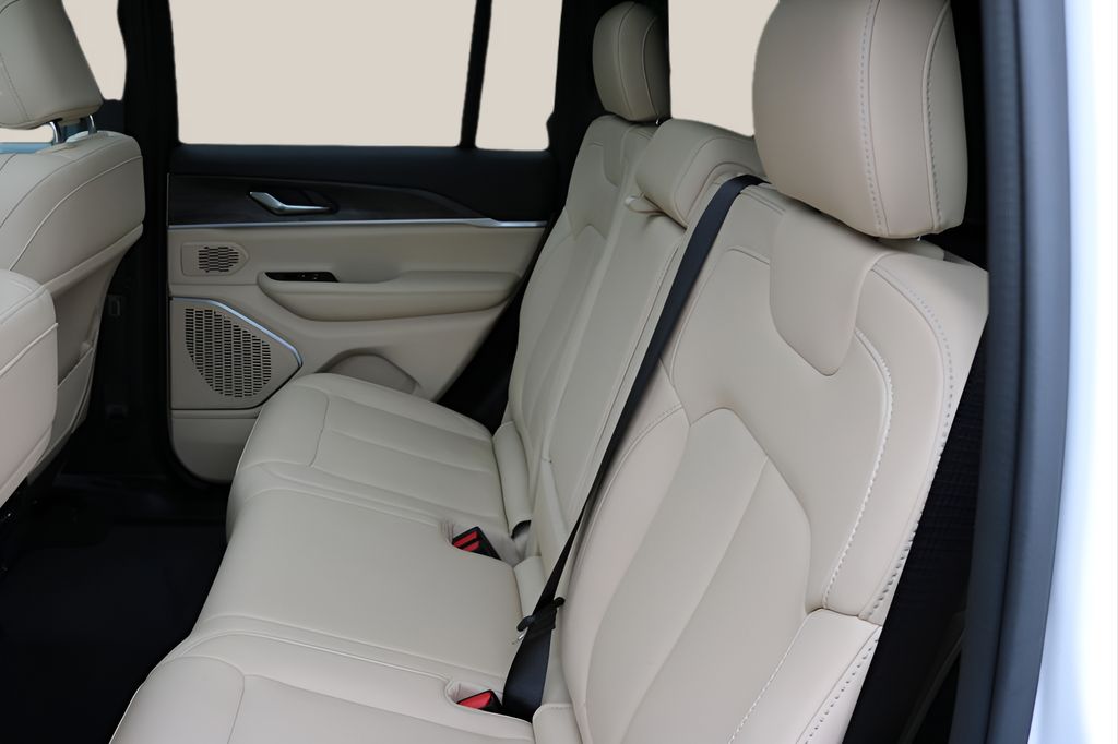 Used Car 2024 Jeep Grand Cherokee  4xe For Sale Under $35,000 In Austin, Texas