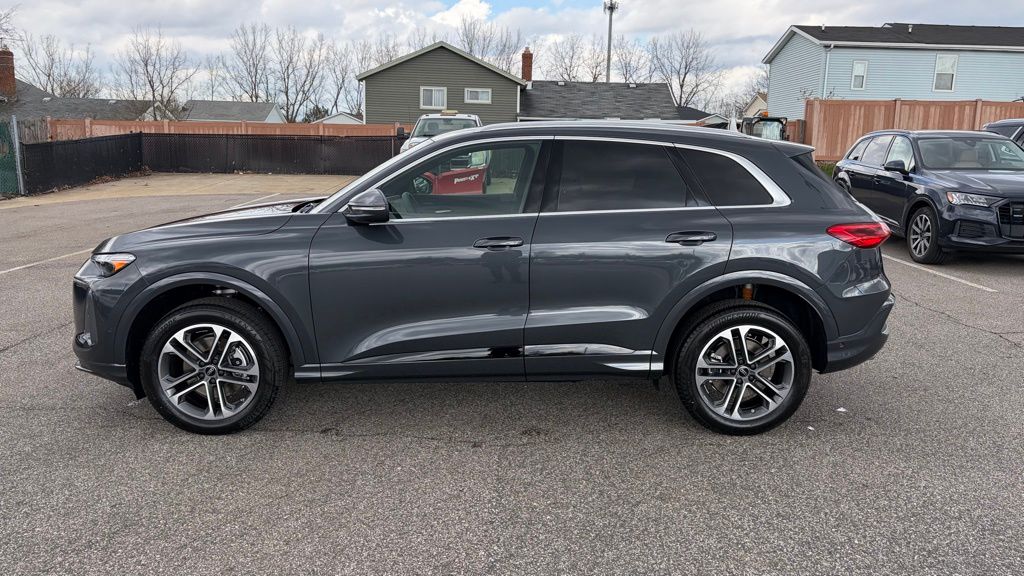 Thumbnail: 2026 Audi Q5 - 7