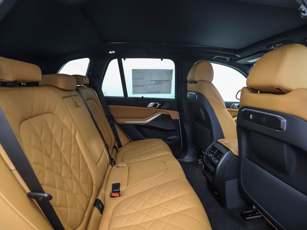 Thumbnail: 2026 BMW X5 - 27