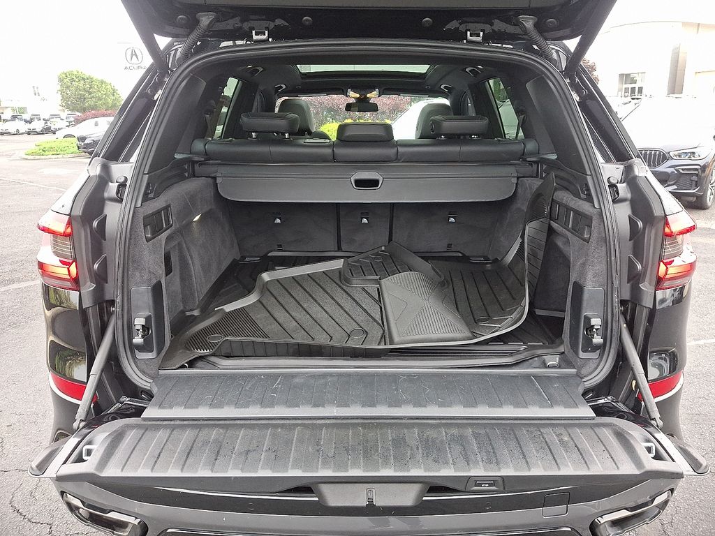 2021 BMW X5 xDrive40i 32