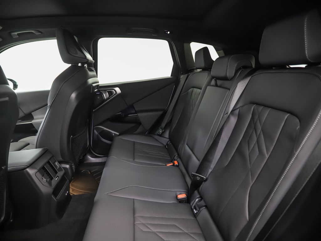 Thumbnail: 2026 BMW X3 - 22