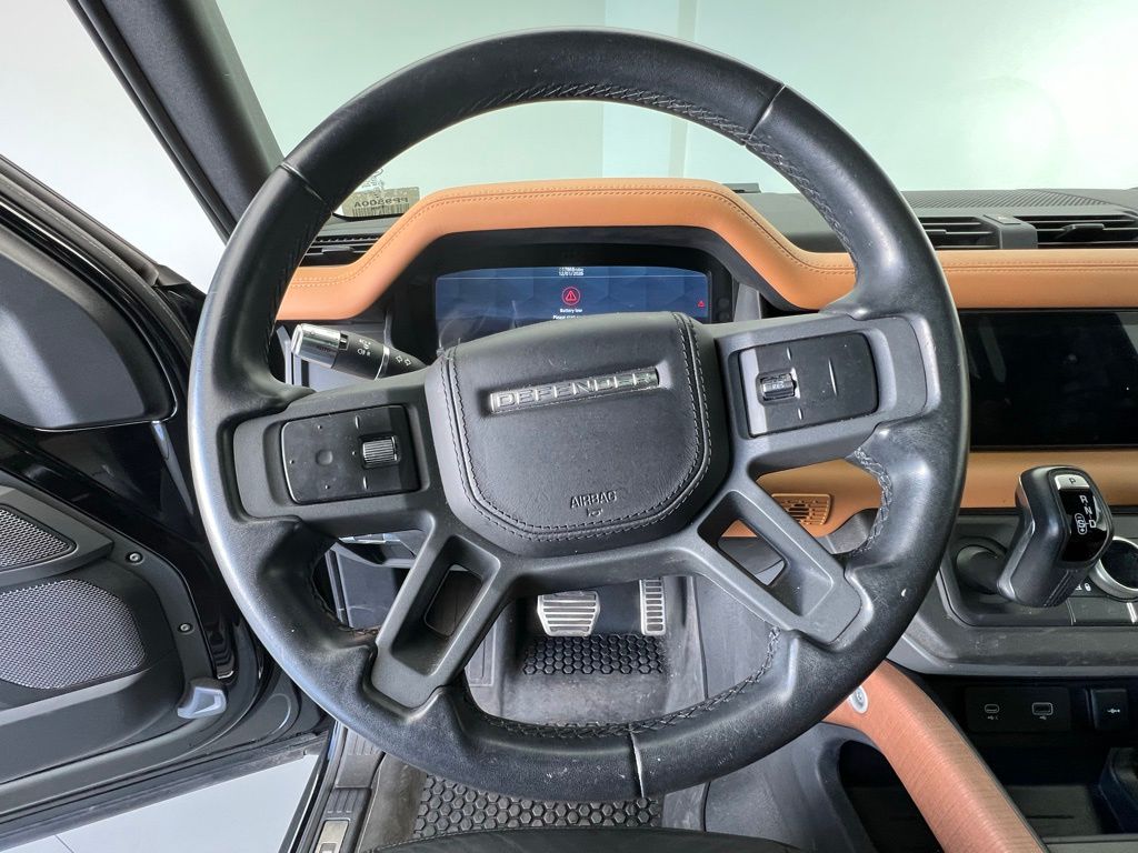 Thumbnail: 2021 Land Rover Defender - 7