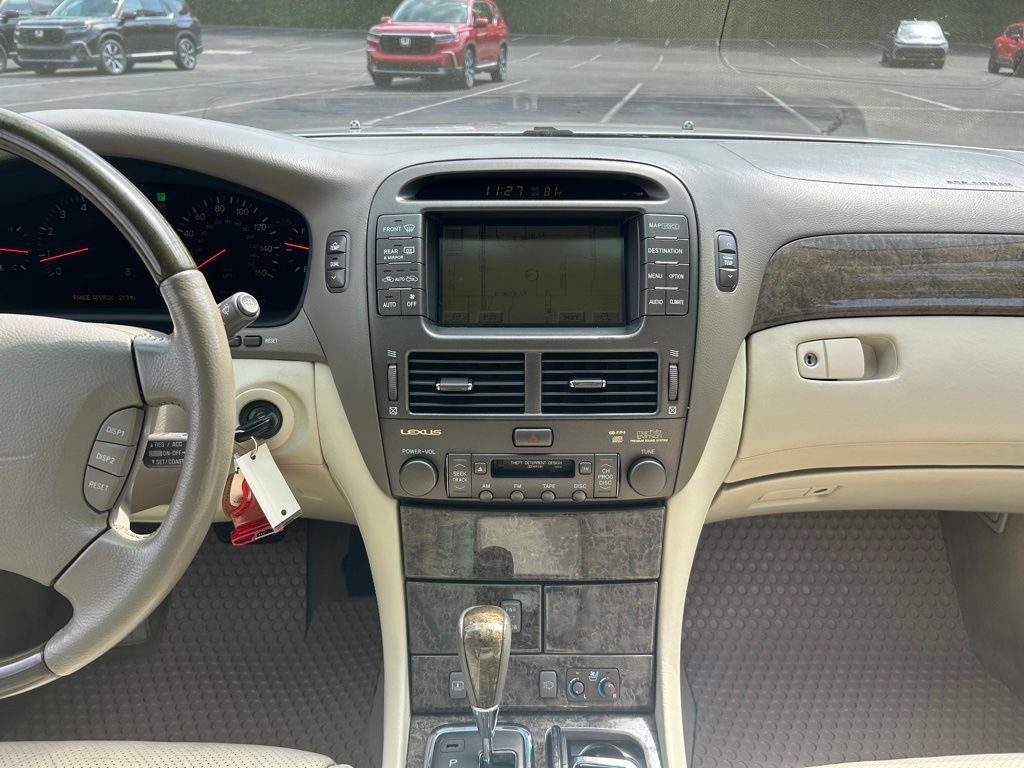 Thumbnail: 2003 Lexus LS - 16