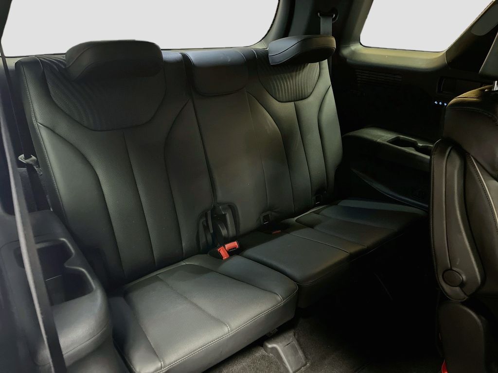 Used 2023 Hyper White Hyundai Calligraphy image 29