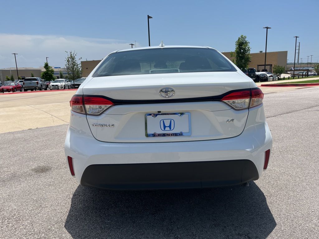 2023 Toyota Corolla LE 5